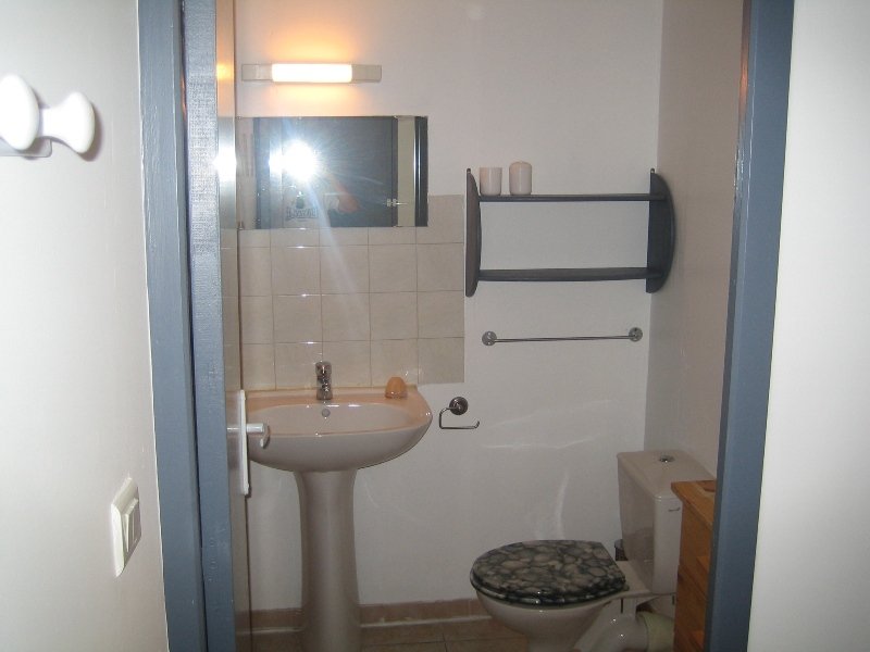 STUDIO 24 m² - n°7 - 1er étage — photo 2